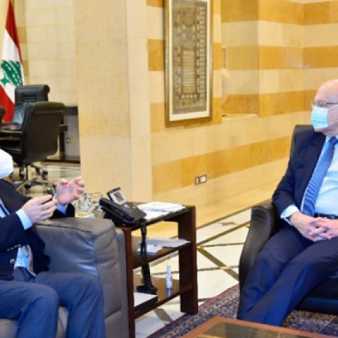 ميقاتي بحث ووزير الصحة في تطورات انتشار كورونا