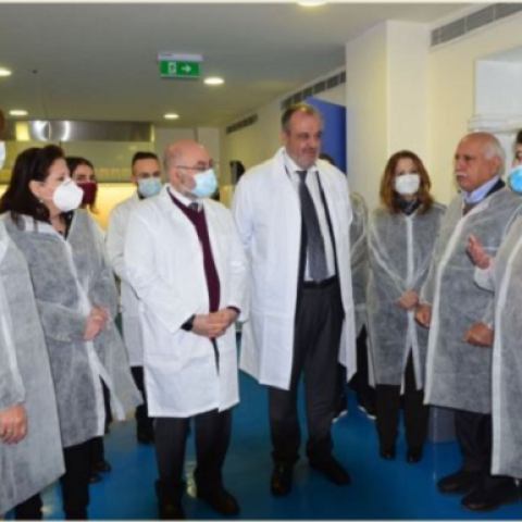 Ministers of Public Health and Industry Visited Arwan Pharmaceutical Industries in Jadra