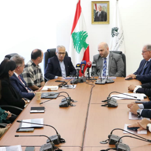 The Ministers of Health and Economy Discuss,Including Palliative Care in Insurance Policies