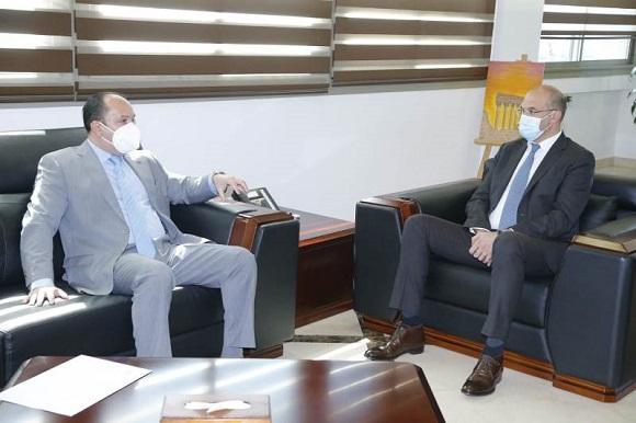 The Cuban Ambassador and Minister Hasan Discussed Lebanon's Participation in Vaccine Clinical Trials