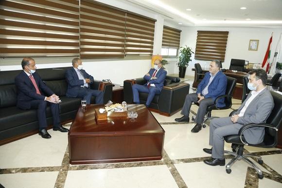 Hasan and a Delegation from Kuwait Red Crescent Consider Vaccine Donation Initiative