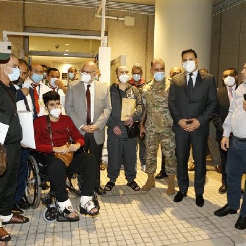 الابيض إستقبل أربعة مصابين في حادث صهريج عكار عائدين من الكويت