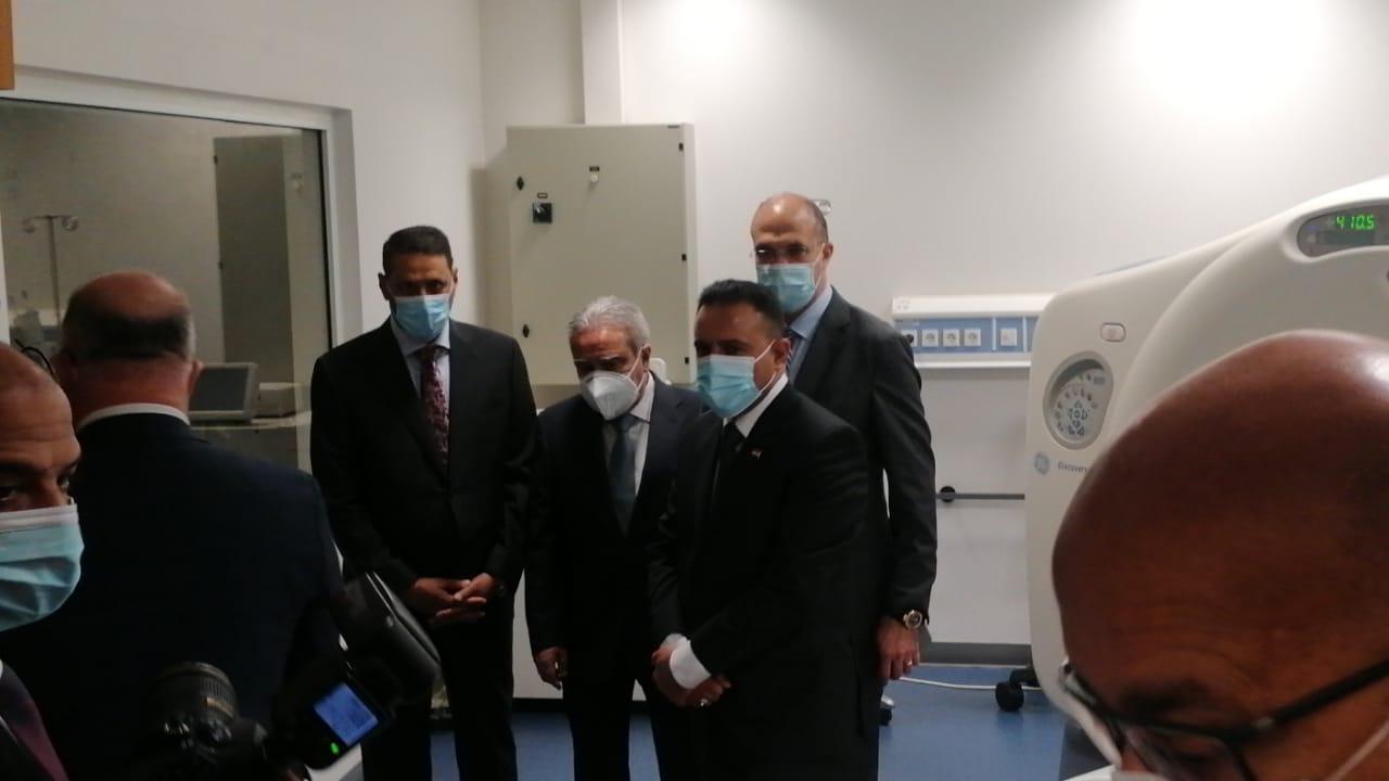 Minister Hasan Visited AUBMC and Climeancue Hospital With Iraqi