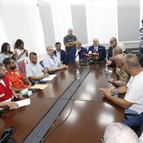Abiad Inspects the Crisis Cell in Beirut Municipality