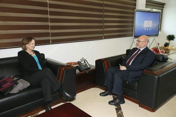 Abiad Discusses with the New U.S. Ambassador the Status of the Health Sector in Lebanon