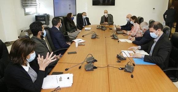 Minister Hasan Discusses with a Delegation from the UNRWA the Vaccination Plan for Palestinians