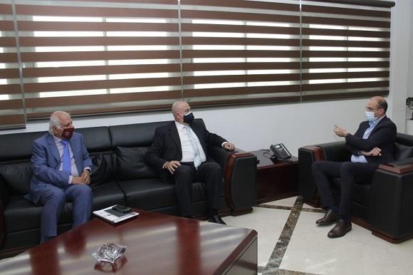Meeting between Minister Hasan and Hoballah in Support of the Local Manufacture of Vaccines