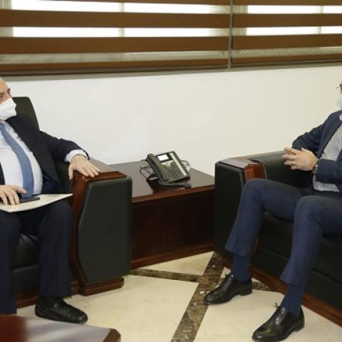 Minister Hasan Follows up on the Establishment of Deir el Qamar Governmental Hospital