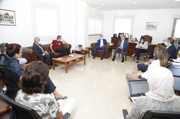 Minister Hasan Met with Health Officials and Calls for an Emergency Health Plan