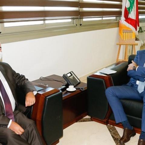 حسن بحث في سبل إنقاذ مستشفى حاصبيا من التعثر سفير تشيكيا في وزارة الصحة