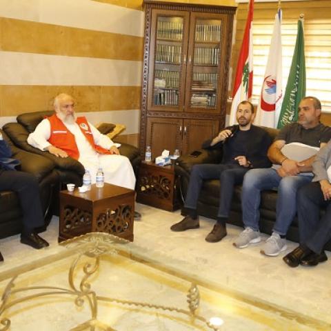 The Minister of Health Visits Subul Al Salam Ambulance Service and was Briefed on Its Work