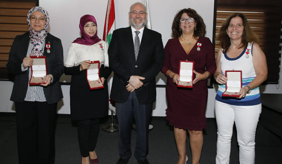 Ministers Abiad Awards Medals of Honour to Four Women for COVID-19 Combat Work