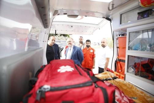 The Minister of Health Visits Subul Al Salam Ambulance Service and was Briefed on Its Work