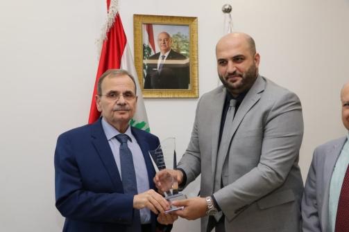 وزارة الصحة كرمت النائب البزري "تقديراً لمسيرته الوطنية في خدمة الصحة العامة" 