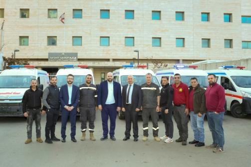 MoPH Hands Over 5 Iraqi-Donated Ambulances to Civil Defense