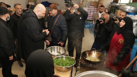 ناصر الدين جال في مركزي إيواء في بيروت