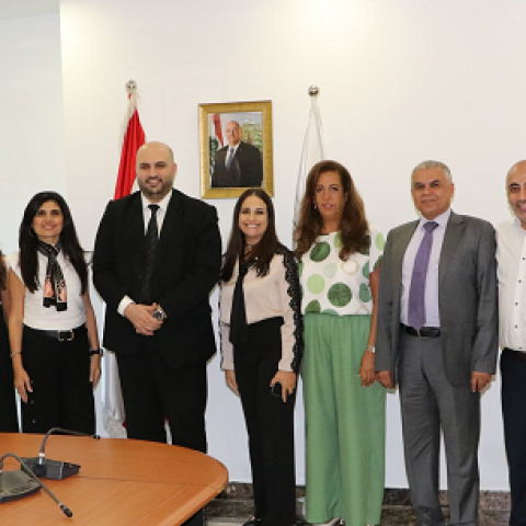 نقابة الممرضات شكرت وزير الصحة على إقرار مرسومي تنظيم المهنة 