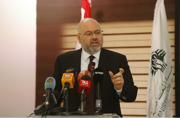 الأبيض عرض لتعقيدات استيراد الدواء وأعلن عن إجراءات التتبع