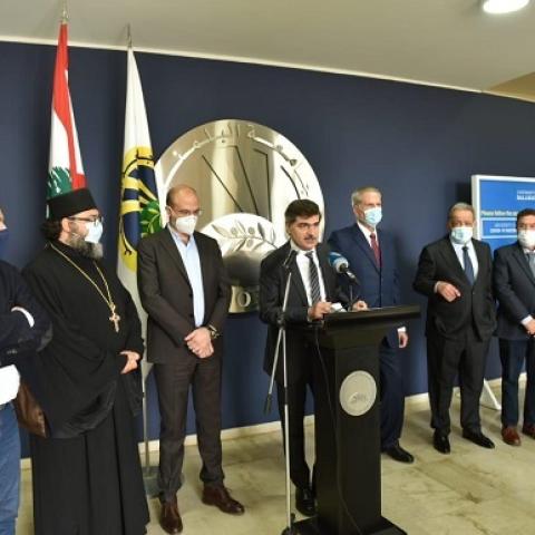 افتتاح مركز للتلقيح في جامعة البلمند برعاية حسن