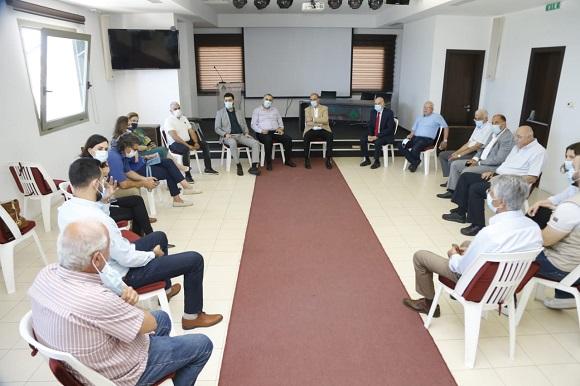 وزير الصحة بحث مع منظمات أهلية في مبادرة تضامنية مع الفلسطينيين