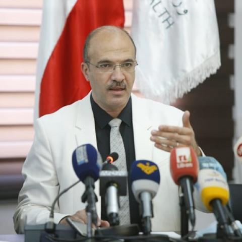 حسن أعلن تفاصيل خطة الدواء وأكد أنها تحفظ الأمان الدوائي وفند أرقام مصرف لبنان