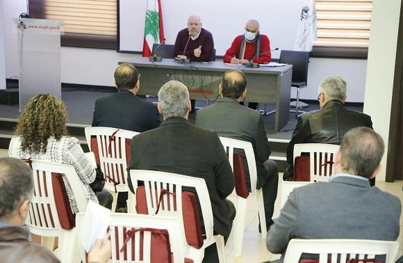 الابيض التقى ممثلين عن المستشفيات الحكومية والخاصة
