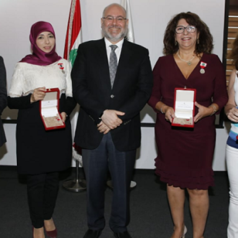 Ministers Abiad Awards Medals of Honour to Four Women for COVID-19 Combat Work