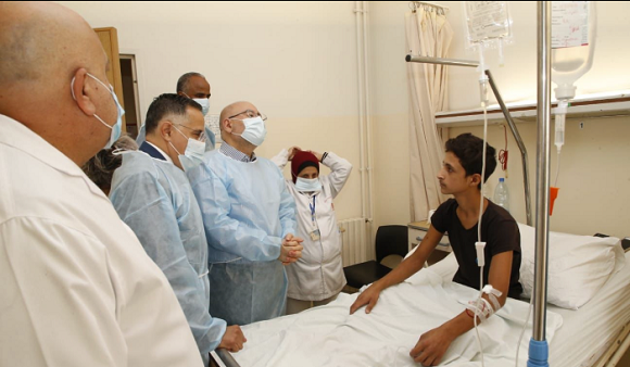الأبيض يتابع جولته في طرابلس ويصل إلى المستشفى الحكومي: ملتزمون وعودنا للعاملين في هذا القطاع
