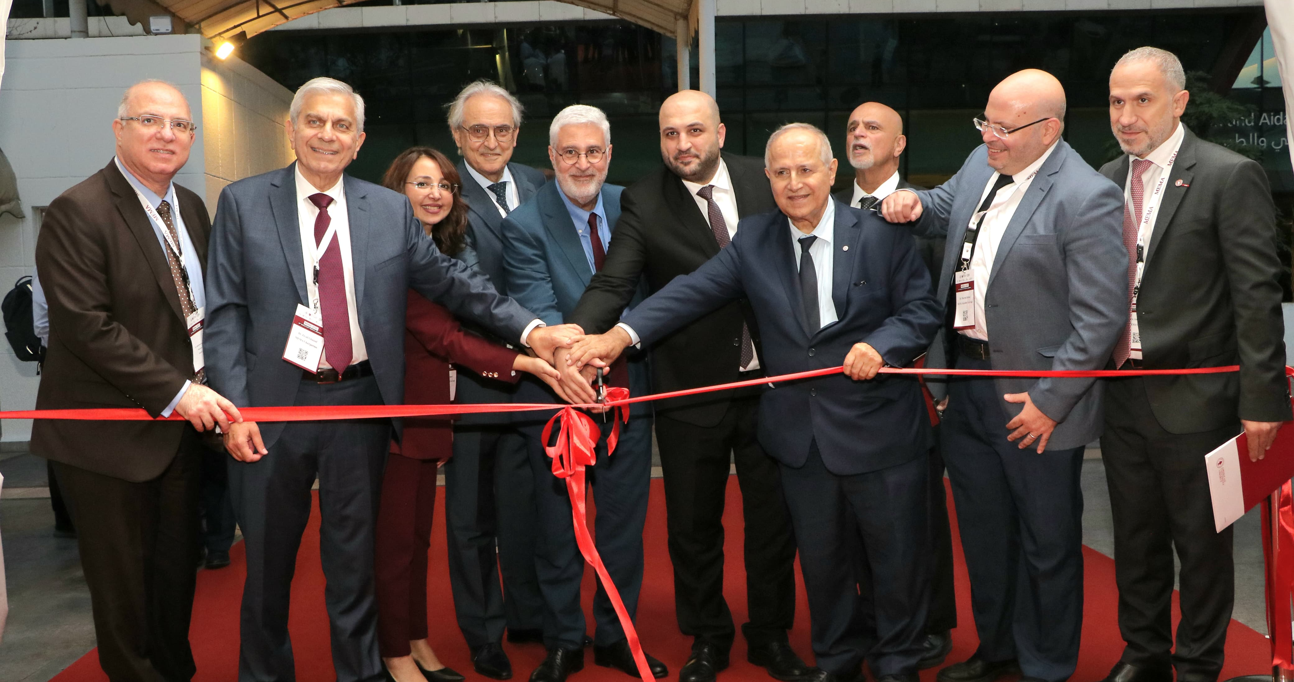 ناصر الدين ممثلا رئيس الجمهورية في افتتاح مؤتمر طبي في الجامعة الأميركية