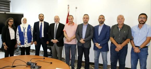 الأبيض تسلم هبة من الإغاثة الإسلامية لأربع مستشفيات حكومية: ماضون في دعم القطاع الصحي العام