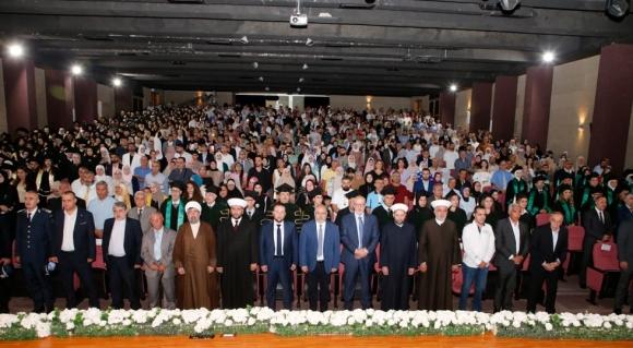 الابيض مثل ميقاتي في تخريج طلاب جامعة الجنان