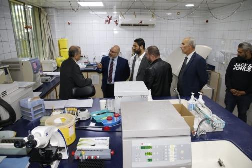 الأبيض جال على مستشفيي الشحار الغربي وبشامون