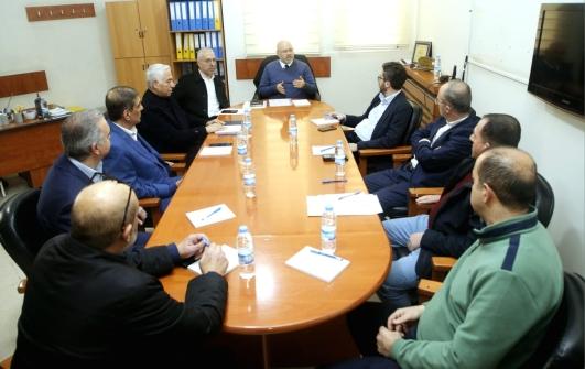 الأبيض زار البقاع متابعا لقاءاته لشرح آلية الزيادات الكبيرة على التغطية الصحية ويعقد مؤتمرا صحافيا غدا 