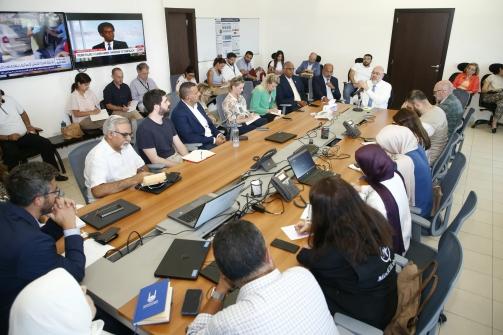 الأبيض ترأس اجتماعًا لفريق مركز عمليات طوارئ الصحة العامة