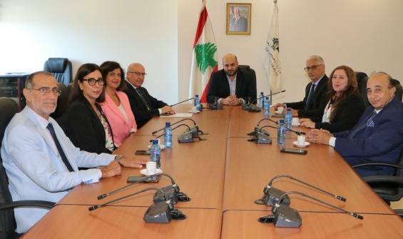 ناصر الدين إستقبل السفير الياباني وتجمع نقباء المهن الصحية 