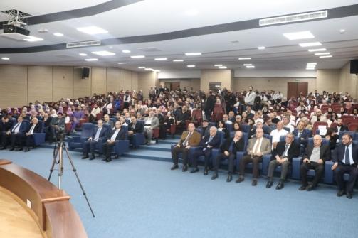 ناصر الدين ممثلا الرئيس بري في افتتاح قسمي التنظير وأمراض الدم والأورام في مستشفى الزهراء