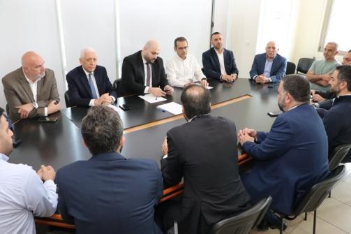ناصر الدين أكد خلال ترؤسه اجتماعًا لنقابات القطاع الصحي أن المخزون الدوائي مؤمن