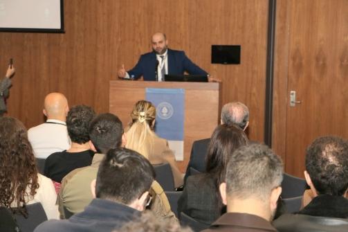 ناصر الدين عرض خطة الطوارئ الوطنية لمواجهة العدوان ولآليات تعزيز جاهزية النظام الصحي والدوائي