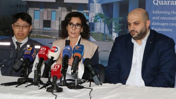 ناصر الدين جال في مستودع المعدات واللوازم الطبية في الكرنتينا وتسلم حقائب إسعافات أولية